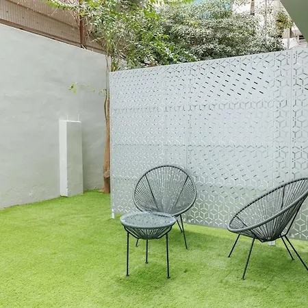 Snug Studio Apartment With Pvt Garden Access I Афины Экстерьер фото