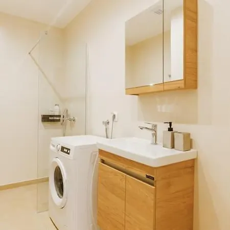 Snug Studio Apartment With Pvt Garden Access I Афины Экстерьер фото