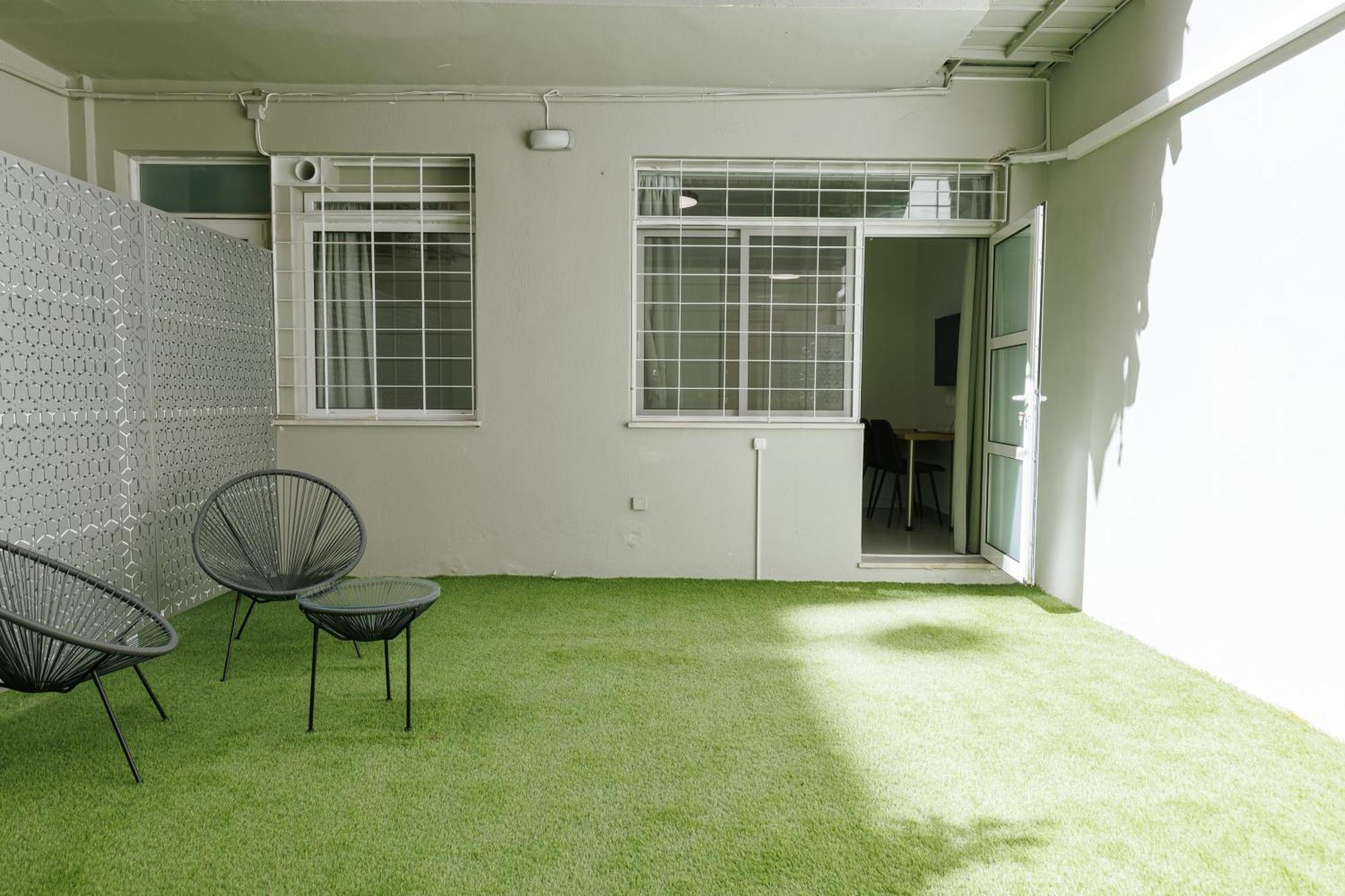Snug With Pvt Garden Access I