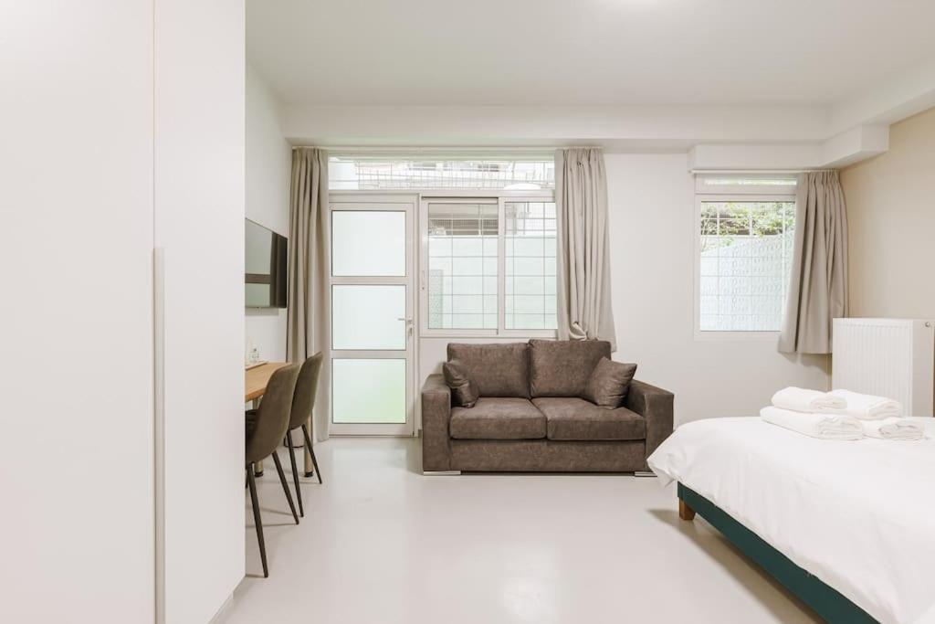 Apartment Snug With Pvt Garden Access I